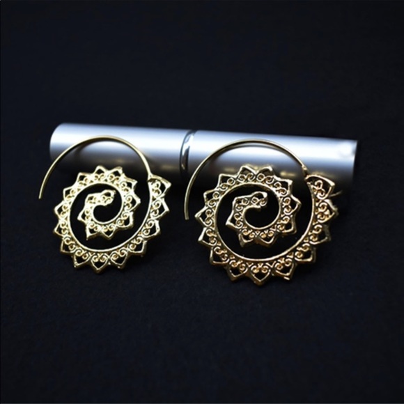 Boho looped earrings - Picture 4 of 7