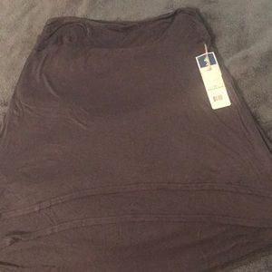 Gray hi-lo tiered skirt