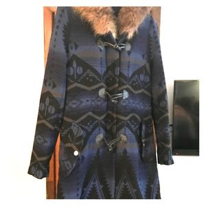 Bb Dakota Aztec print coat sz M