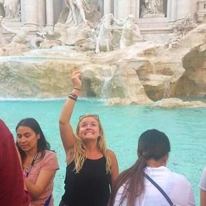 Meet your Posher, Melissa