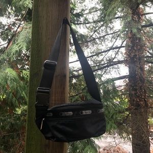LeSportsac Black fanny pack.