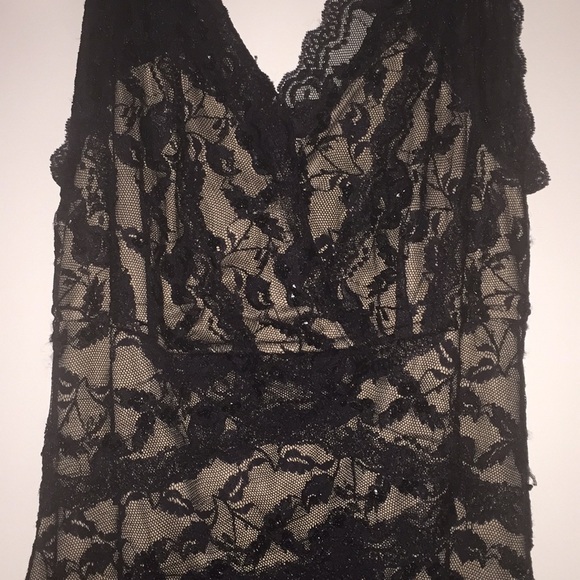 Black lace cocktail dress size 10 - Picture 2 of 3
