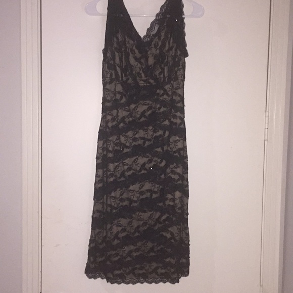 Black lace cocktail dress size 10 - Picture 3 of 3