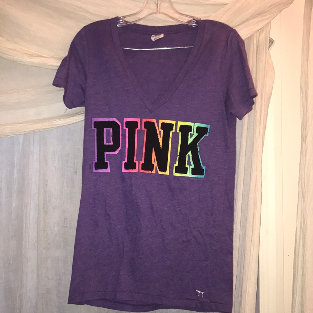 New without tags PINK VS soft v-neck t-shirt