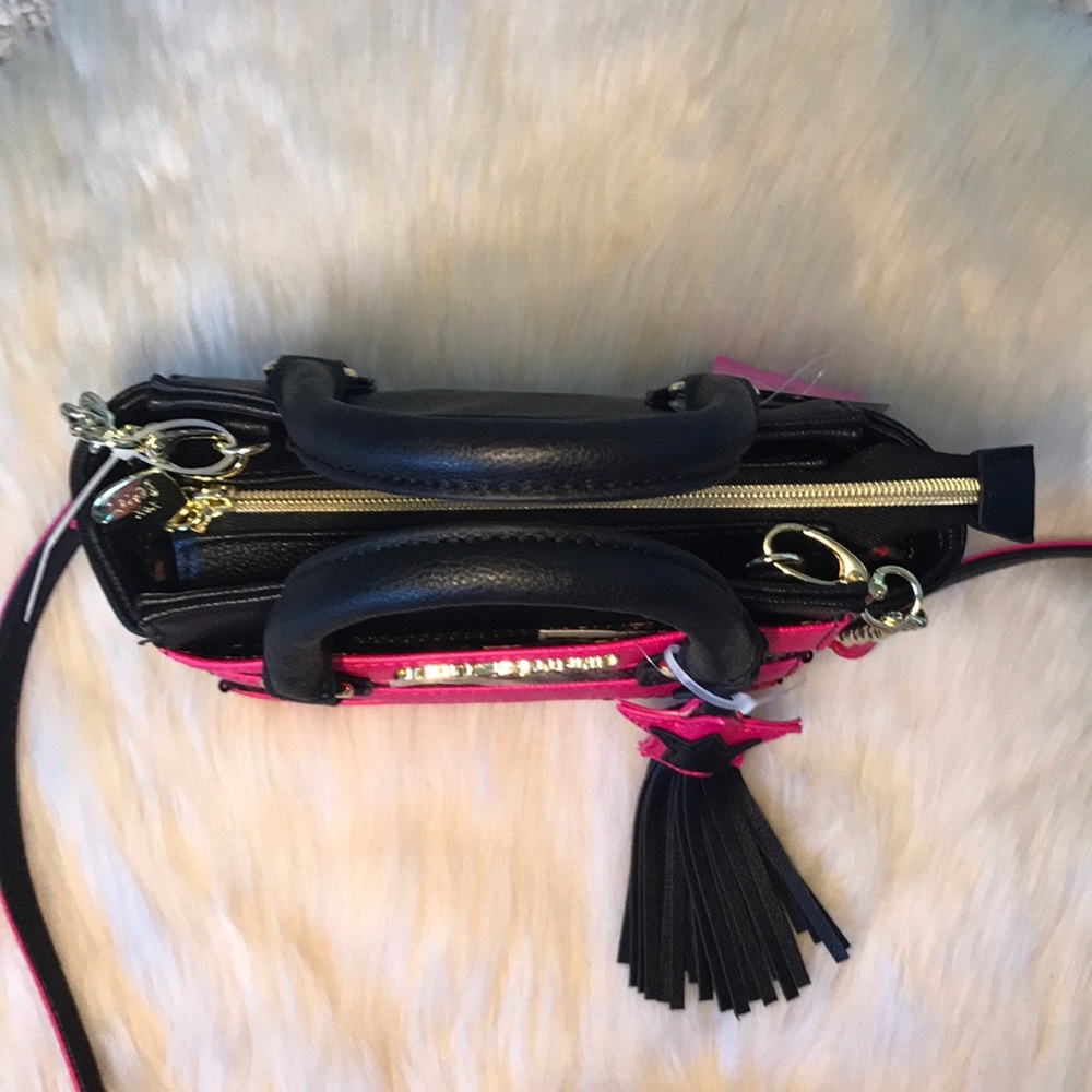 NWT!  Betsey Johnson Mini Crossbody bag - Picture 2 of 5