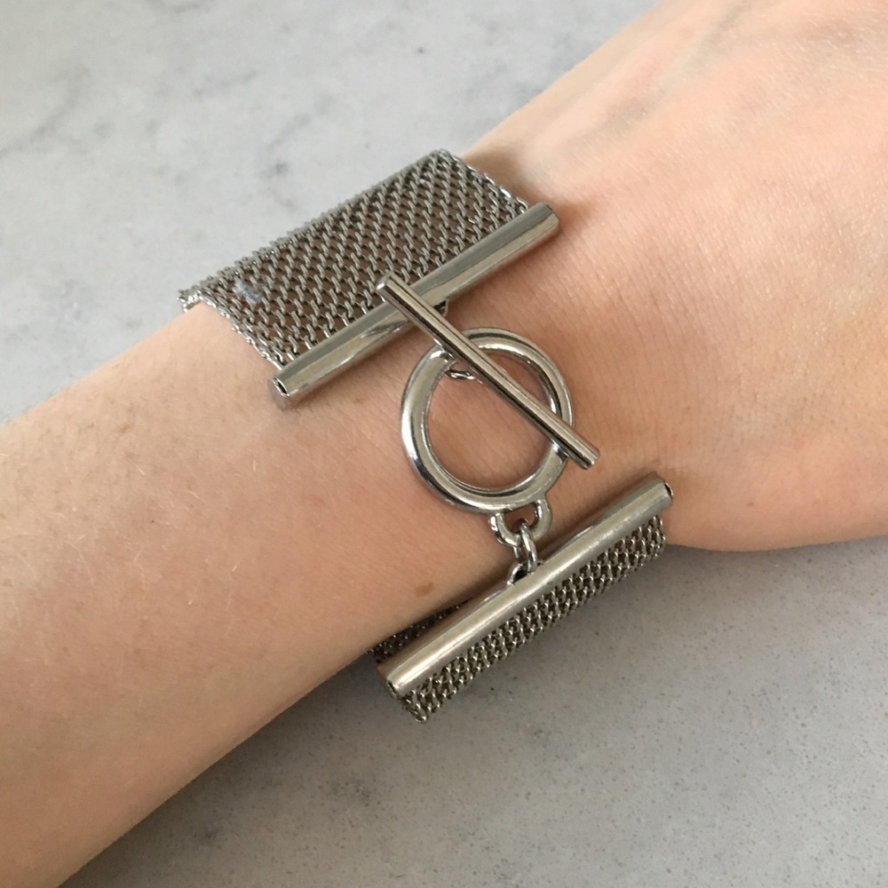Silver Plated Mesh Bracelet with Hook Enclosure