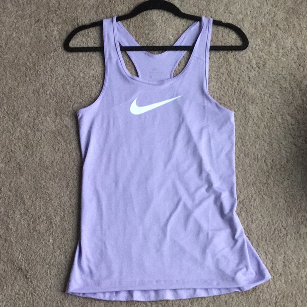 Light purple Nike tank