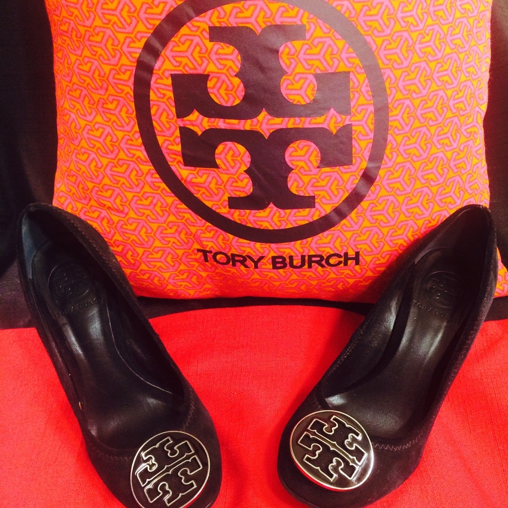 Authentic Tory Burch size 5.5 suede leather wedge