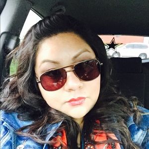 Meet your Posher, Patricia