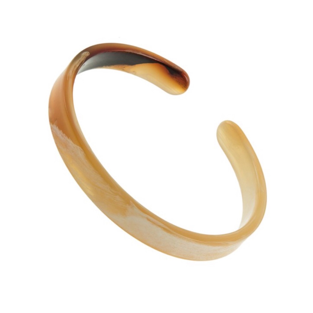 | ACRYLIC CUFF BRACELET |