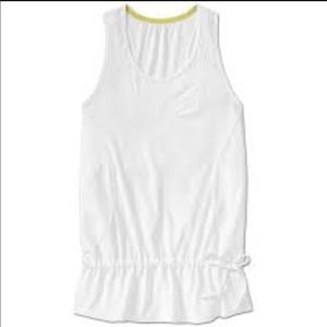 ✨Athleta Wick it Good white tank
