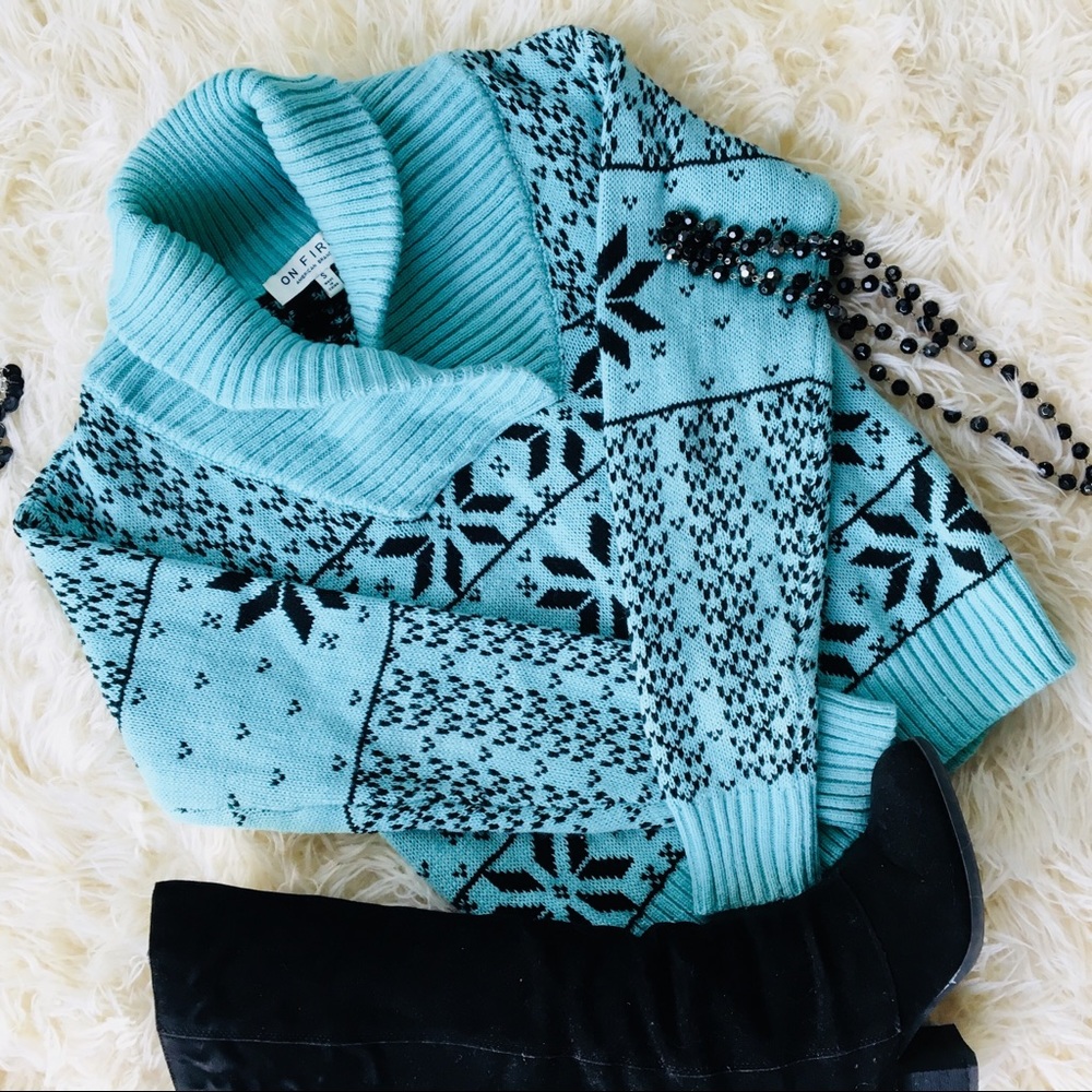 ❄️ Teal Blue Cowl Neck Snowflake Sweater ☃️