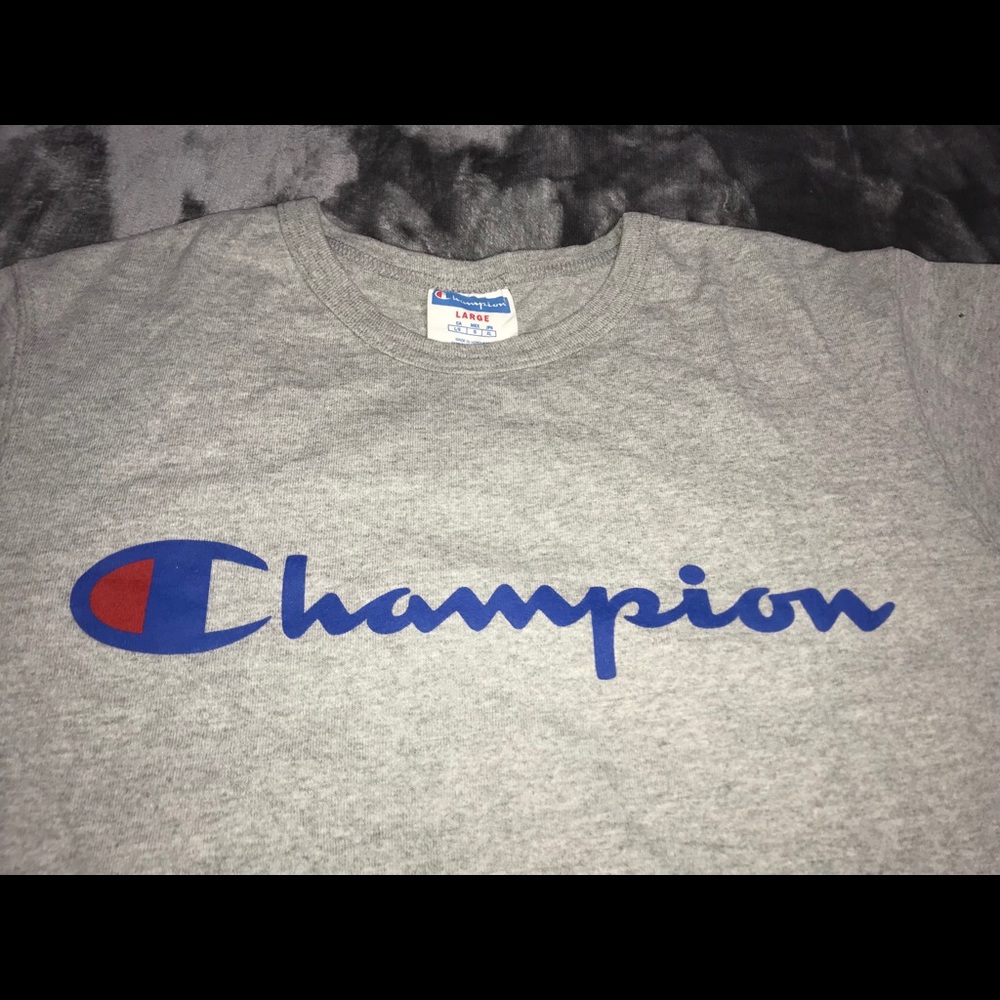 Champion t-shirt
