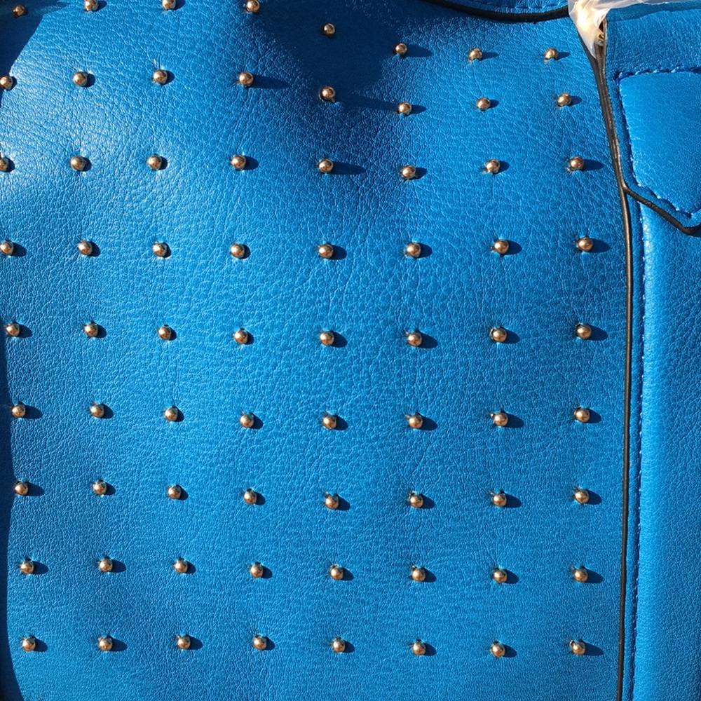 Gorgeous Blue Leather Pin Dot Handbag💥 - Picture 5 of 9