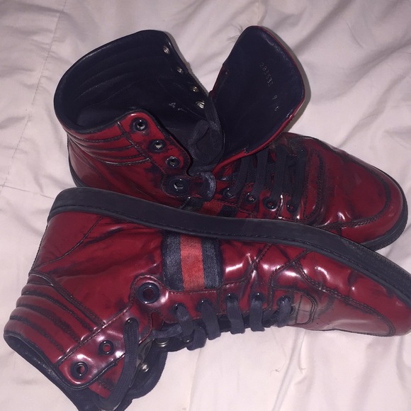💲SOLD💲Gucci Hightop Leather  Sneakers - Picture 1 of 6