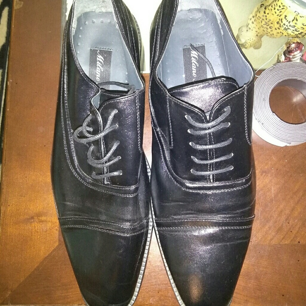 Milano Moda dress shoes