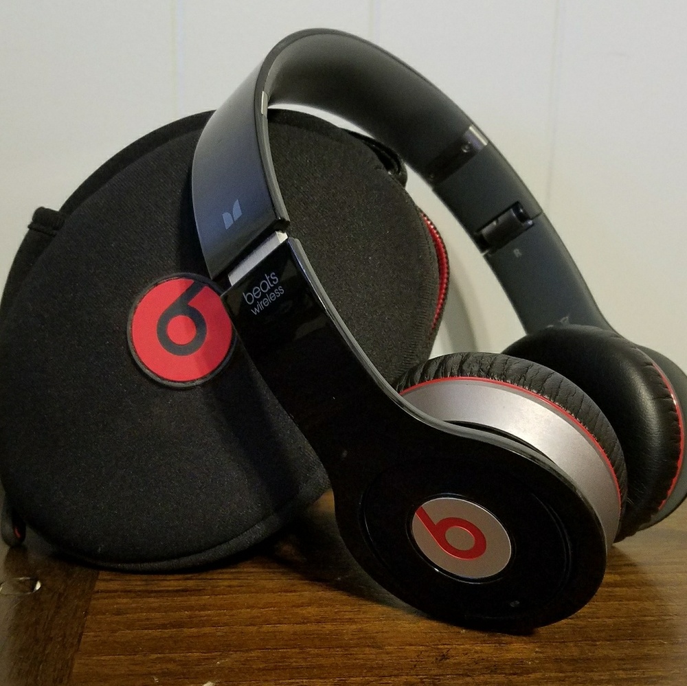 Wireless Beats by Dre