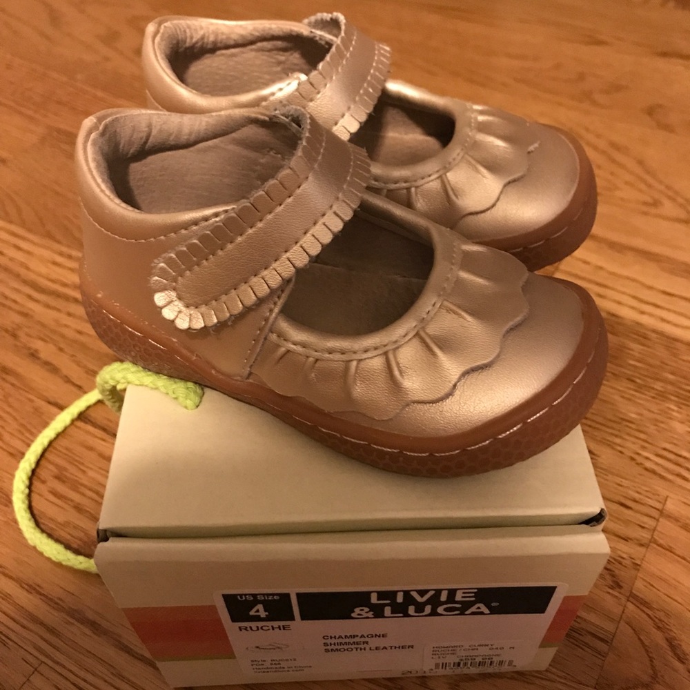 Livie & Luca Champagne Ruche Shoes - Size 4