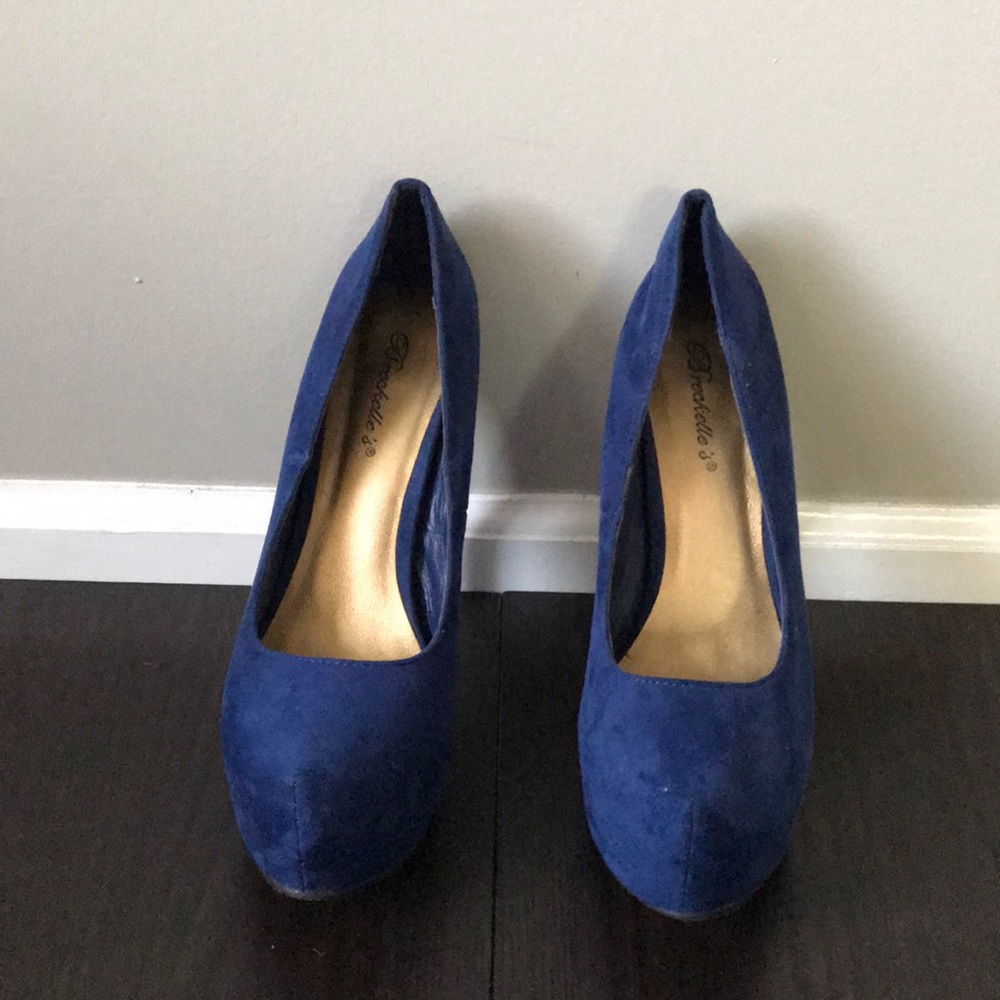 Blue heels - Picture 2 of 3