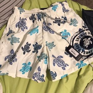 Men’s swimming shorts