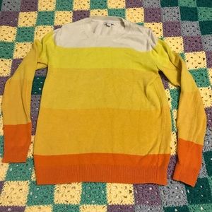Gap sweater