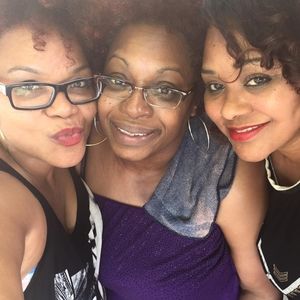 Meet your Posher, Sanya