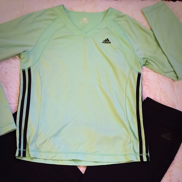 SOLD SOLD Adidas V Neck mint performance top! - Picture 2 of 3