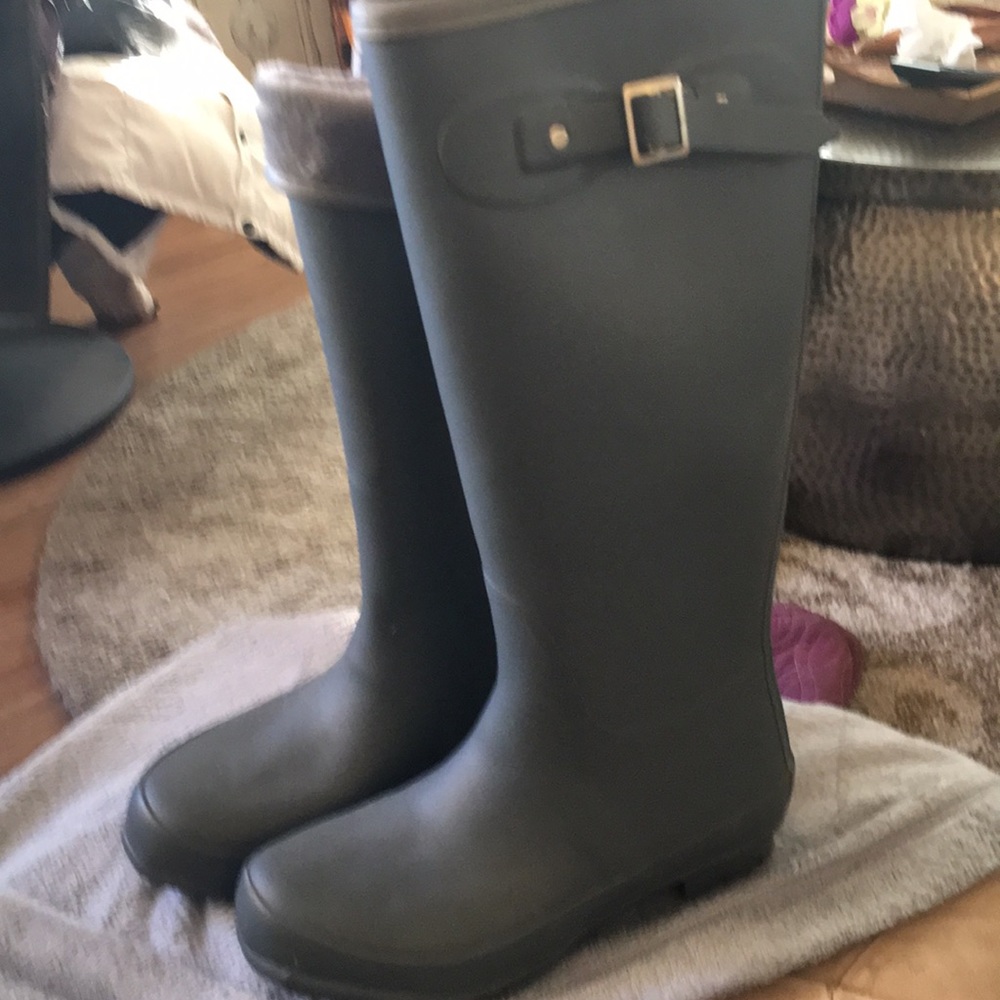 Tall rain boots never worn