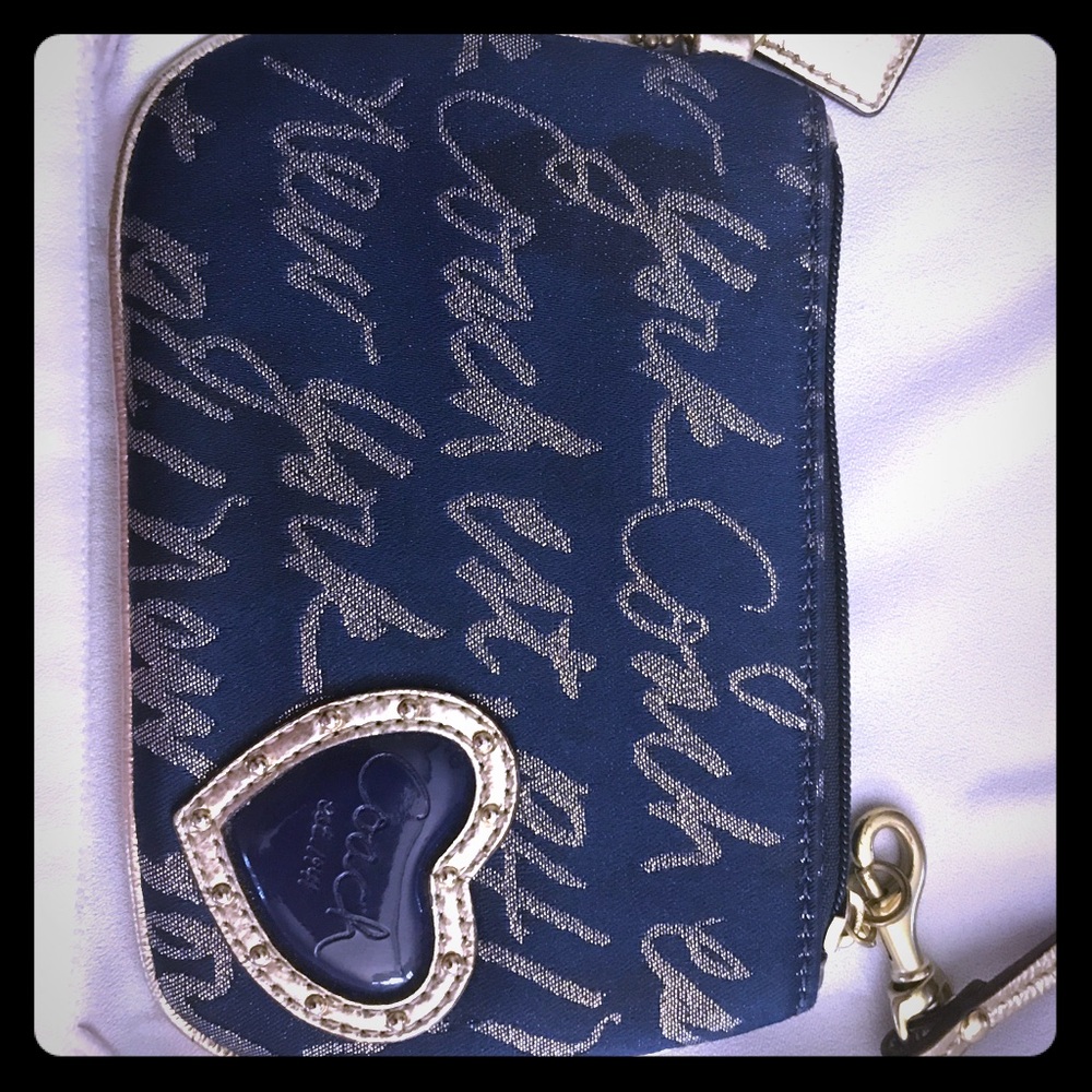 Coach wrist wallet great condition !!