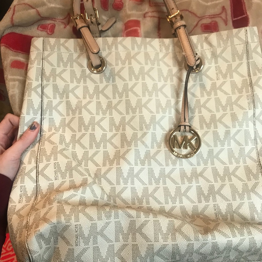 MK purse
