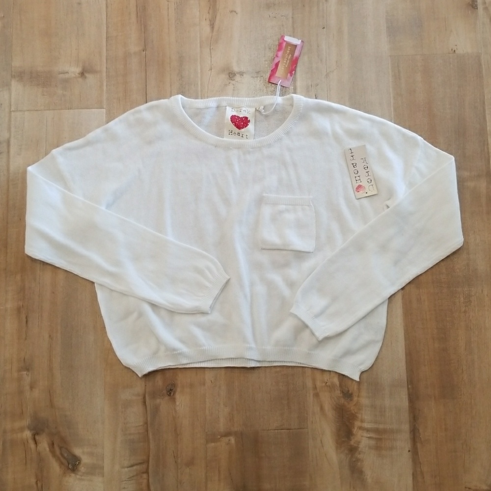 Derek Heart white crop sweater