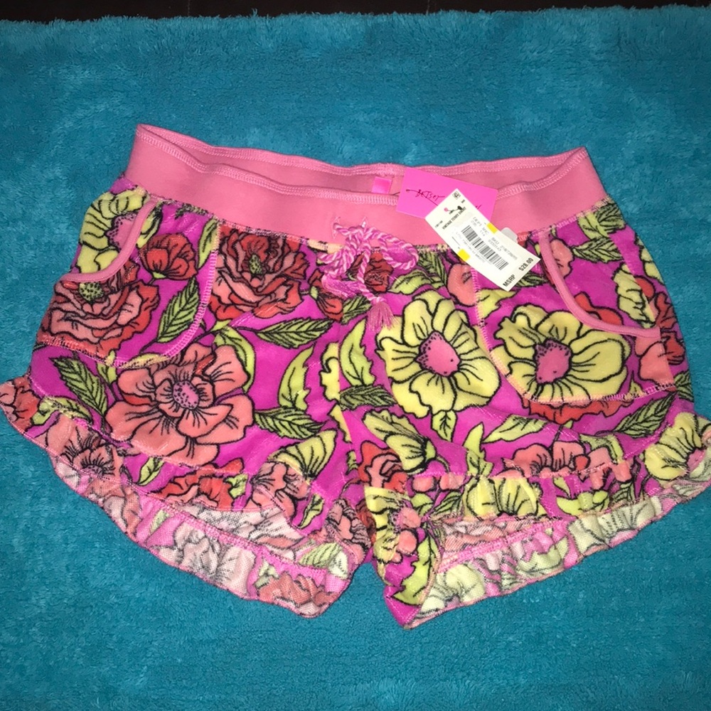 Betsy Johnson flowered shorts