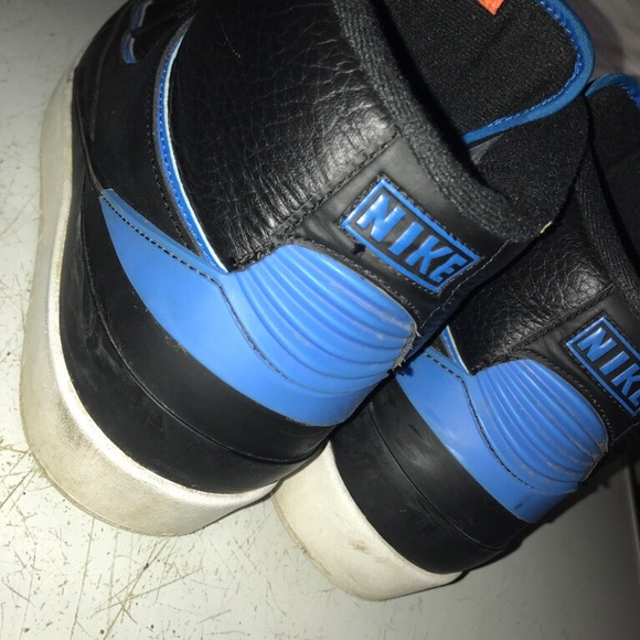 Air Jordan 2s - Picture 3 of 3