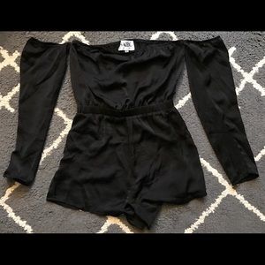 off the shoulder Sabo Skirt romper