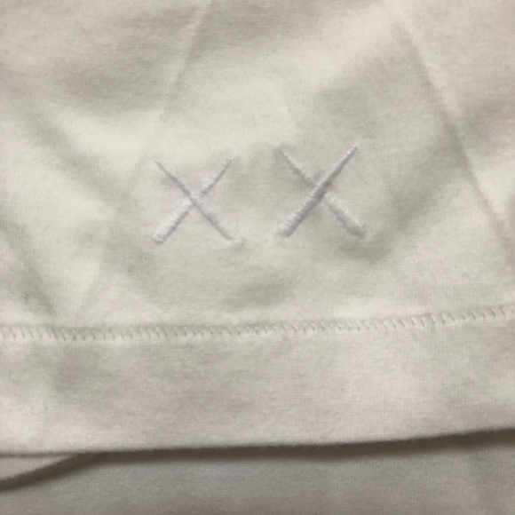 KAWS x Peanuts T shirt - Picture 5 of 5