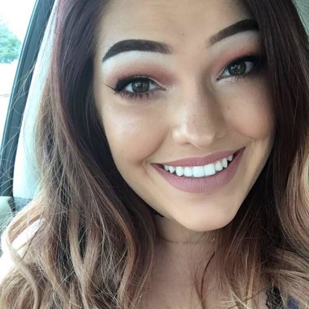 Meet your Posher, Jdee