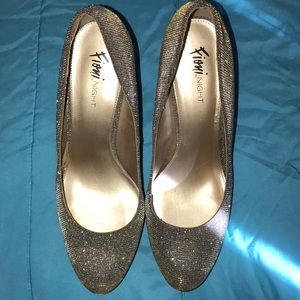 Shinny sliver heels size 12