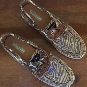 Cheetah and zebra Sperrys size 9M