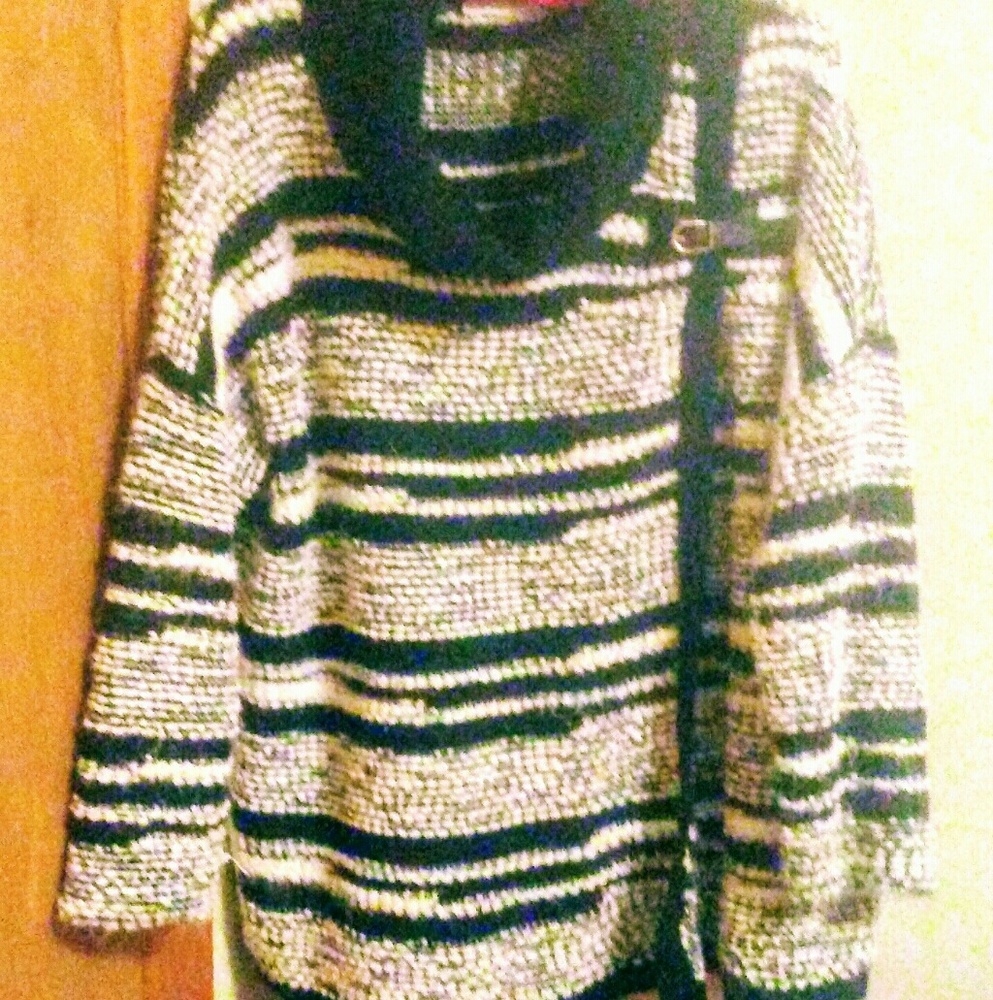 EUC Calvin Klein oversized cowl sweater
