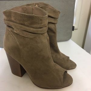 Trendy peep toe booties! Size 7
