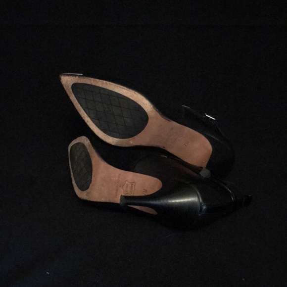 Donald J Pliner Shoes - Picture 4 of 4