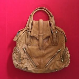 VINTAGE BOTKIER LEATHER BOHO BAG🍒