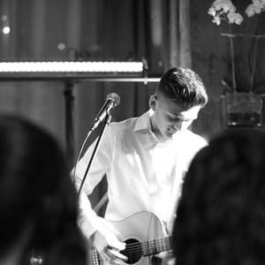 Meet your Posher, Jonathan