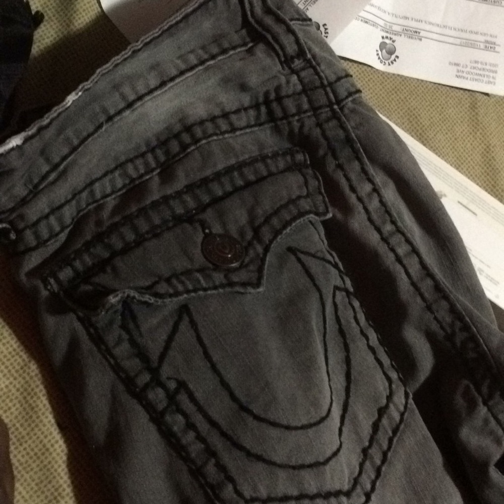 Men’s true religion pants