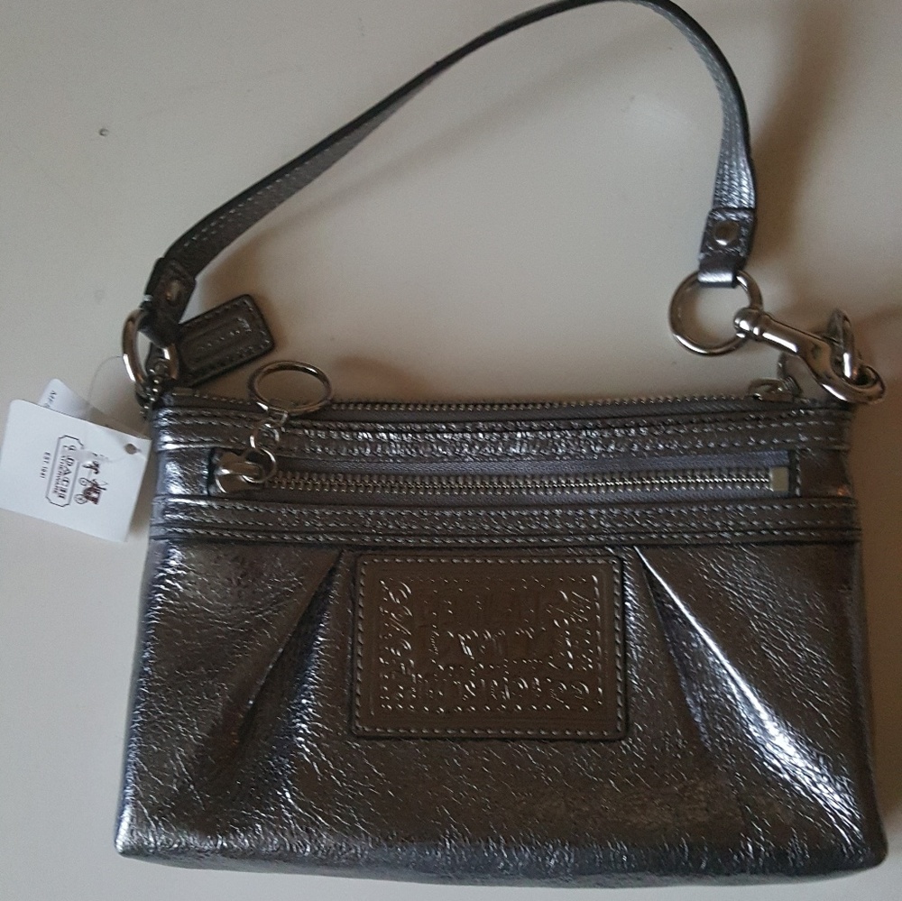 Coach Poppy Gunmetal Leather Large Wristlet