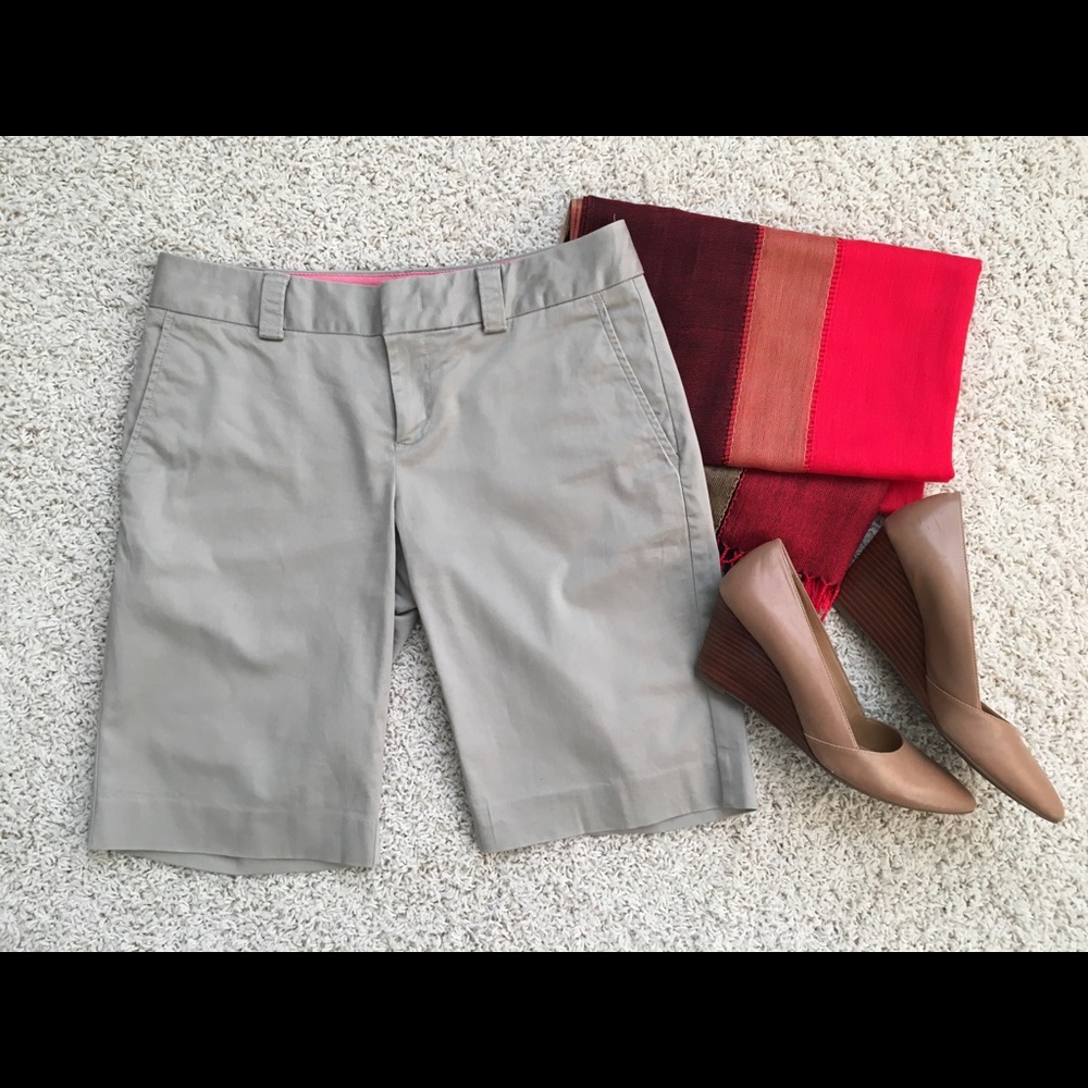 Banana Republic khaki Bermuda shorts