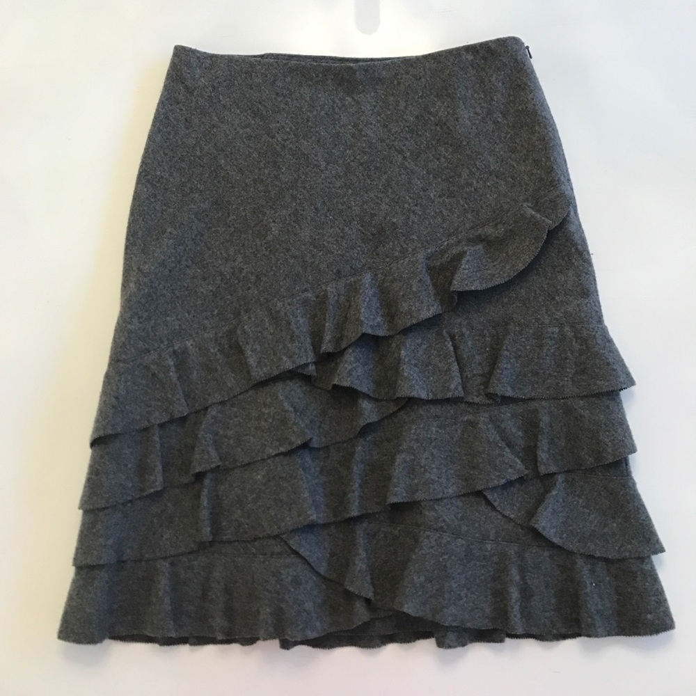 Wool ruffled skirt