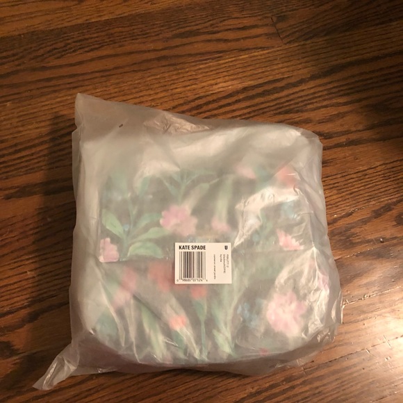 Kate Spade Cameron Street Jardin Byrdie - Picture 4 of 6