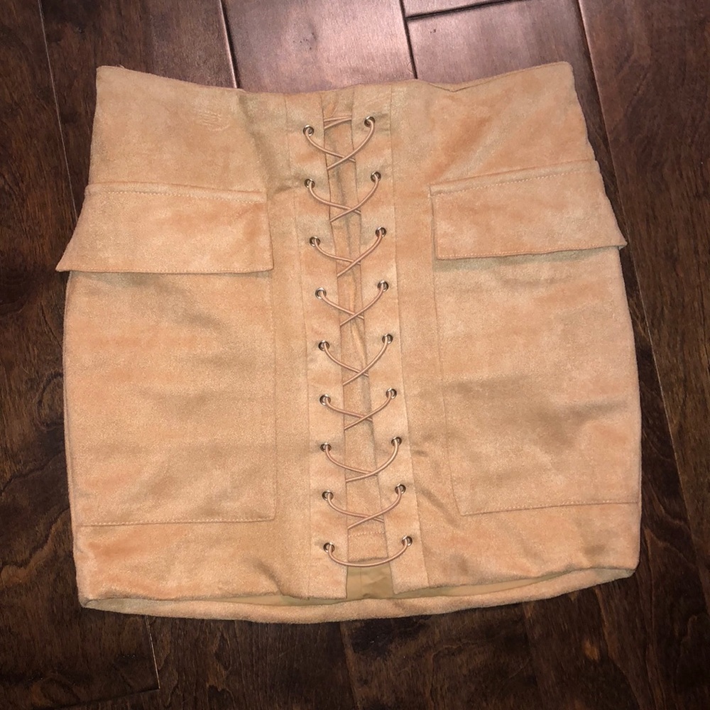 mini skirt tan