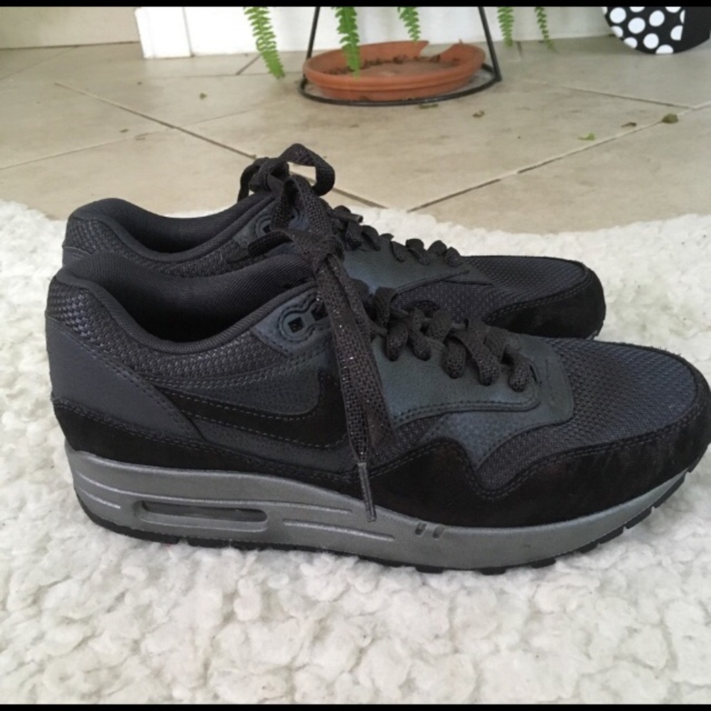 Nike Air Max Sneakers